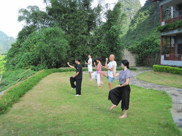 Yangshuo Mountain Retreat